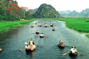 Du lịch Chùa Hương là một nét đẹp văn hóa tinh thần của người Việt