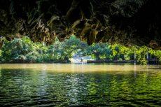 Cùng Vietjet khám phá 10 hang động đẹp nhất Việt Nam