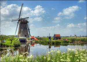 Cối xay gió tại làng Kinderdijk thu hút hàng triệu du khách book vé máy bay đi Hà Lan